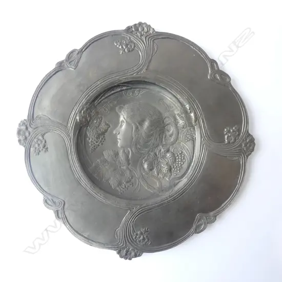 Heavy Art Nouveau Decorative Plaque, D.310mm