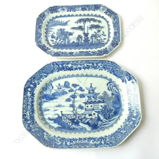 2 CHINESE EXPORT 18/19thC B/W ASHETTES L.330mm