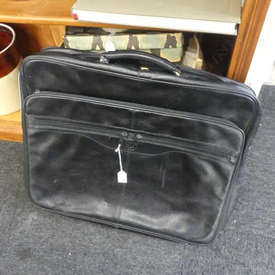 BLACK LEATHER SUIT CARRIER W.560mm