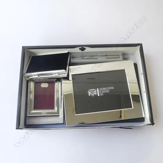 2 CASED PARKER PENS (UK TRAD&INVESTMENT), 3 FRAMED (UK TRADE&INVESTMENT, COMMONWEALTH OFFICE & OTHER)