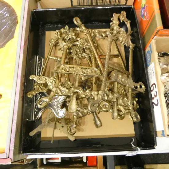 BOX OF FANCY FRENCH STYLE BRASS EASLES H.280mm