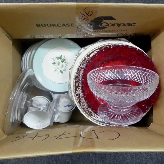 BOX LOT DINNER SERVICE  GLASS CHINA & CRYSTAL