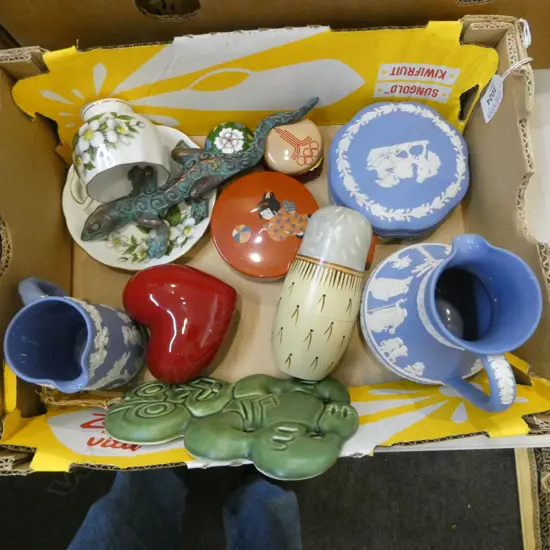 WEDGWOOD, STUDIO CERAMICS WALL TIKI H.200mm ETC