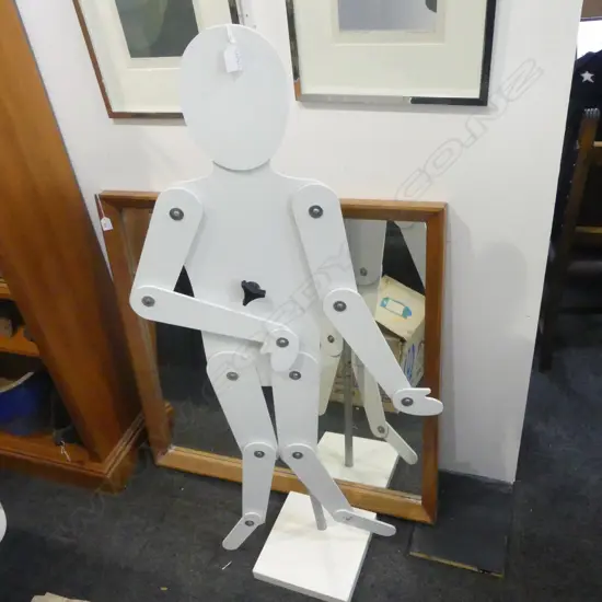 **DONATE** ARTICULATED CHILD MANNEQUIN H.1350mm