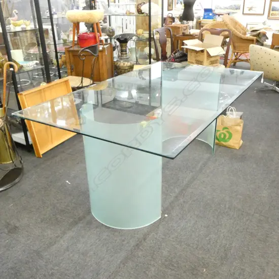 MODERN GLASS DINING TABLE 1795x1150x725mm