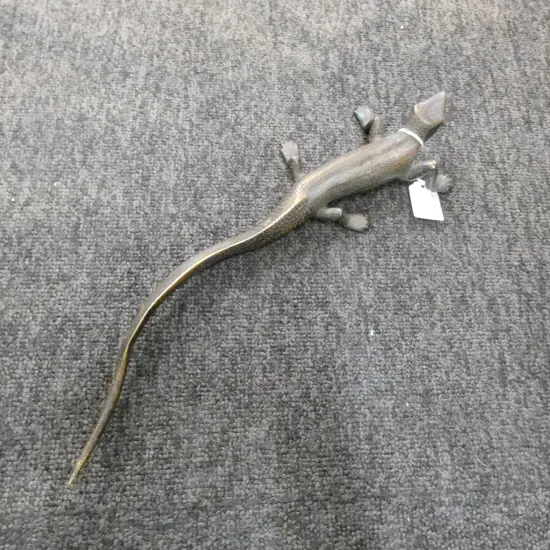 BRONZE ART SCULPTURE LIZARD finely detailed L.365mm
