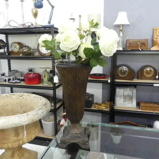 RESIN VASE H.480mm w. FAUX WHITE ROSES