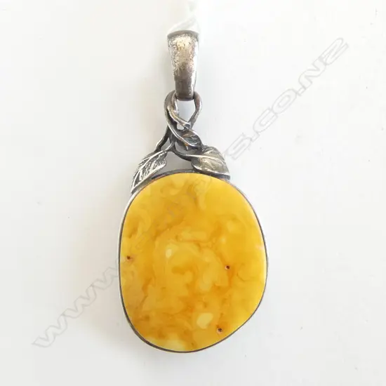SILVER FRAMED LGE AMBER SLICE PENDANT twisted leaf suspension mount 