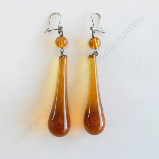 PR OLD AMBER GLASS DROP EARRINGS
