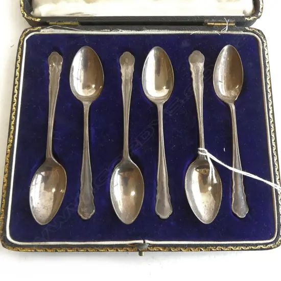 CASED SET 6 SILVER TEASPOONS Sheffield 1923 lid off case 98gms