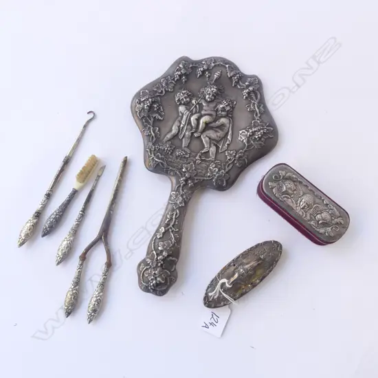 7 PCE STG SILVER DRESSING SET