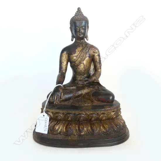 ORIENTAL GILT METAL BUDDHA H.250mm