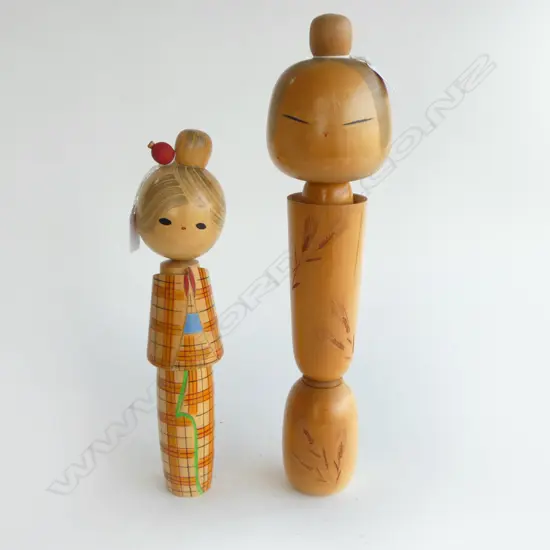 2 VINTAGE 1950/1960 JAPANESE KOKESHI DOLLs, H.390mm,310mm