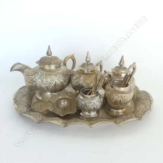 THAI / INDONESIAN SILVER PLATE TEA SET ON TRAY 485x380mm