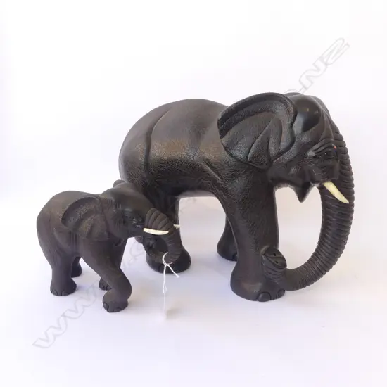 2 CERAMIC ELEPHANTS, CHIPS H.300mm
