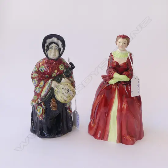 GRIMWADES FIGURE H170MM &LAWTON FIGURE ELIZEBETH H190MM