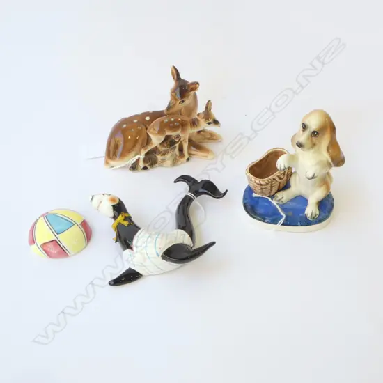 MID CENTURY BARHROOM WALL SEAL & BALL ORN H110MM & DEER & DOG ORNS