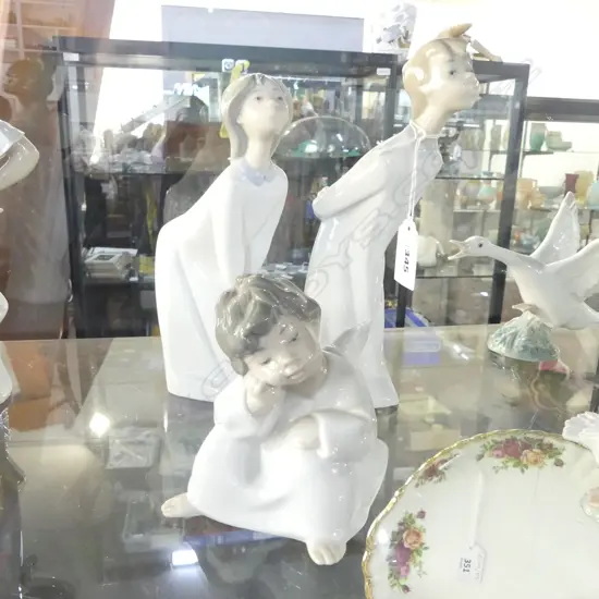 3 LLADRO FIGURINES H.205mm