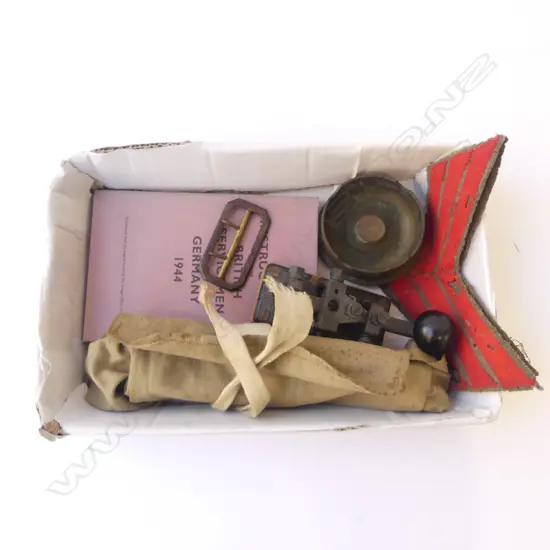 TRAY COLLECTION 7PCS MILITARIA MORSE KEY MANUAL ETC