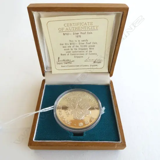 cased 50% SILVER PROOF SINGAPORE $10 COIN 31gms