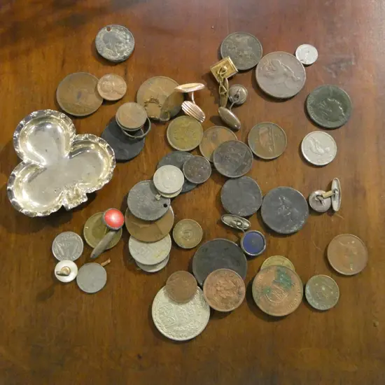 ASST. WORLD COINS + STG SILVER CLOVER DISH, 14grms