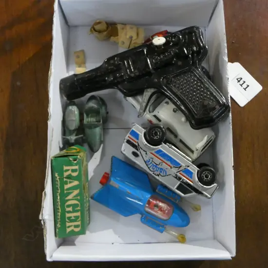 5 MINIATURE VINTAGE TOY CARS + 'COPRA' TOY GUN