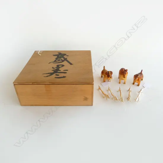 CEDAR BOX w 3 JAPANESE CARVED WOODEN DOGS & 5 METAL DACHSHUND KNIFE/CHOPSTICK RESTS