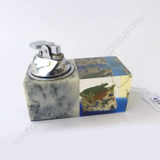 RETRO JAPANESE 'AQUARIUM' TABLE LIGHTER W.100mm