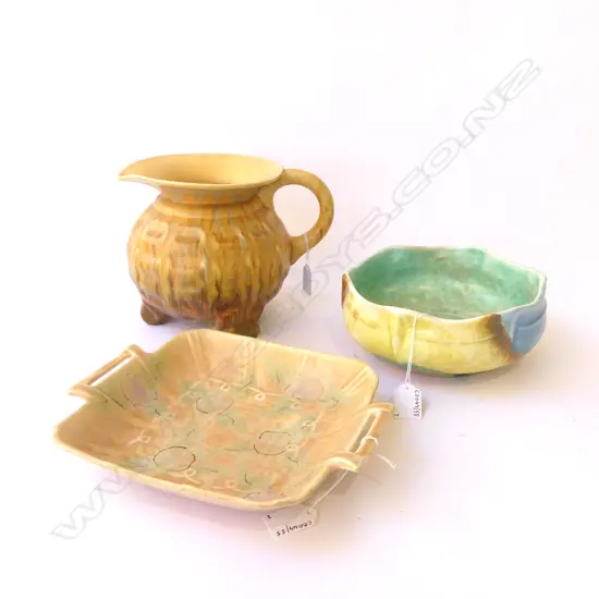 BESWICK DECO JUG H170MM BOWL DIA190MM & 2 HANDLED PLATE DIA250MM
