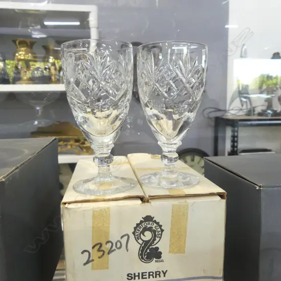 Set 6 Crystal Glasses small wine glass or liquor H.110mm NOT WATERFORD BUT IN WATERFORD BOX