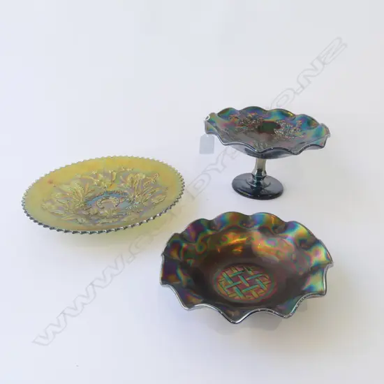 3PCS CARNIVAL GLASS – GREEN BOWL, BLACK COMPORT & BOWL, D.180MM-230MM