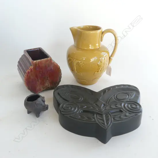 STUDIO CERAMICS WALL TIKI W.225mm, LUKE ADAMS JUG, AMBRICO #46 VASE, RICK RUDD PIG...