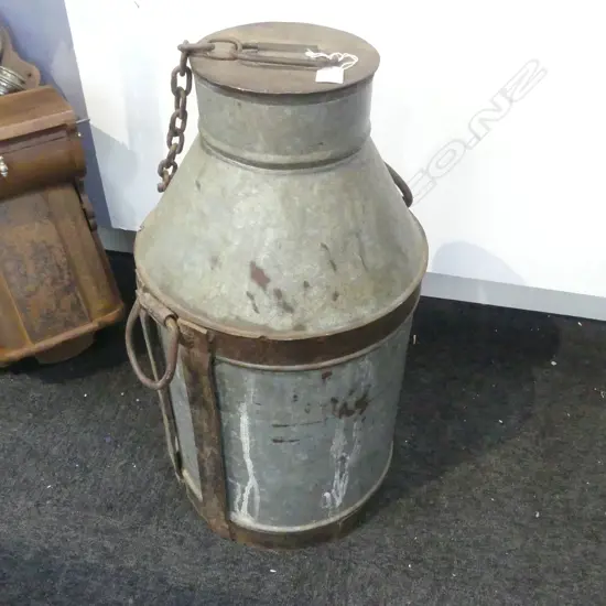 VINTAGE MILK / CREAM CAN