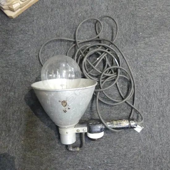 VINTAGE ALLUMINIUM & WOOD 240V MOVIE SPOT LIGHT H400MM