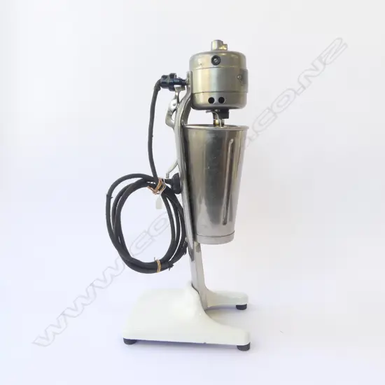 (3321) VINTAGE 1923 GILCHRIST 'No. 22' MILKSHAKE MIXER & GILCHREST NUMBER 5M CONTAINER H.430mm