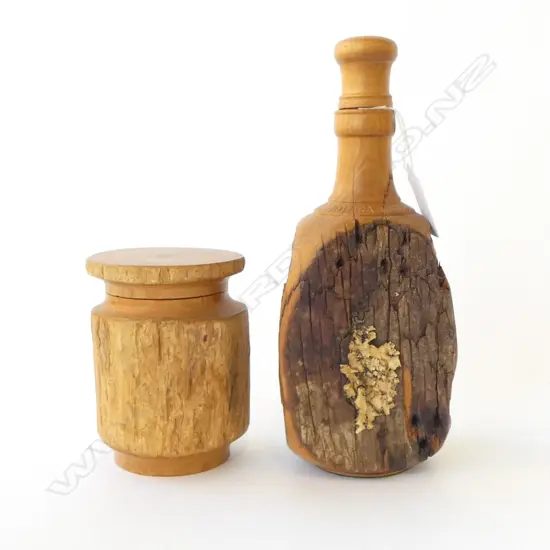 TOTARA FENCE POST BOTTLE & JAR H.210mm