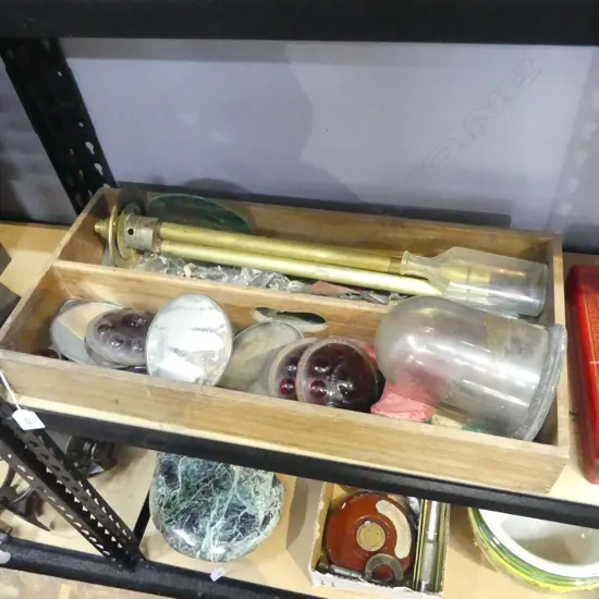 WOODEN TRAY W.535mm w. MIRRORS, TRIPOD, CHANDELIER CRYSTALS ETC