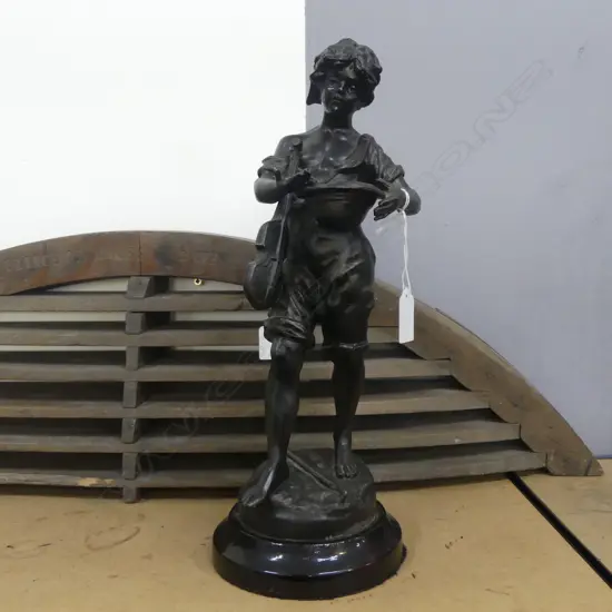SPELTER STATUE, BOY VIOLINIST H.370mm 1 finger AF