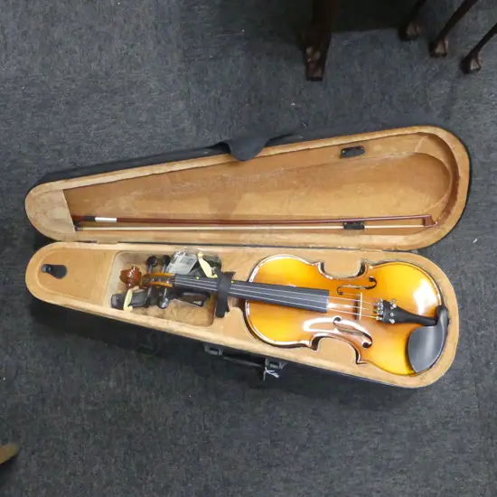 FULL SIZE VIOLIN WITH CASE