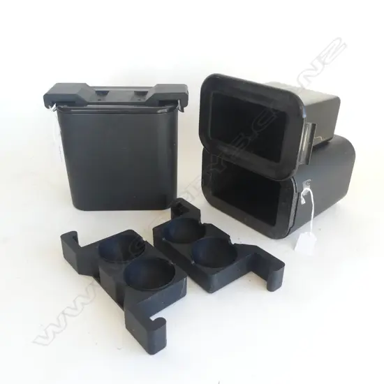 2 ICE CUBE/CIRCLE MOULDS 180x125x190mm