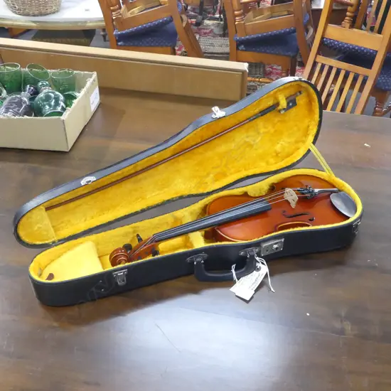 CZECH ? '3/4 size VIOLIN 'MADE FOR J.J.VAN DE GEEST' dated 1971 in hard case