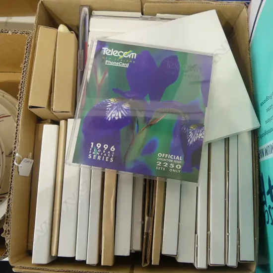 LRG COLLECTION TELECOM PHONECARDS in PRESENTATION PACKS