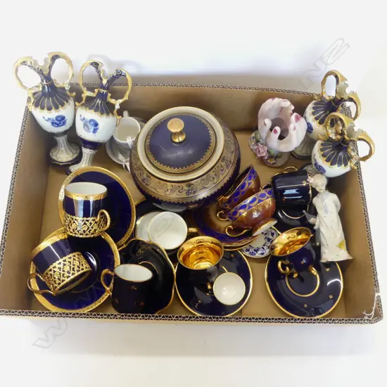 TRAY LOT CONT COFFEE CANS 2PRS R/DUX VASES H160MM  LIDDED JAR ETC