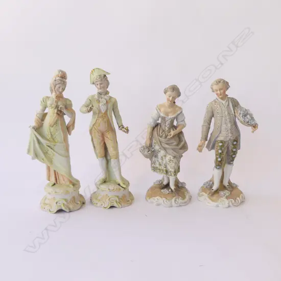 2 PRS ANTIQUE PORCELAIN FIGURES H.255mm FAULTS