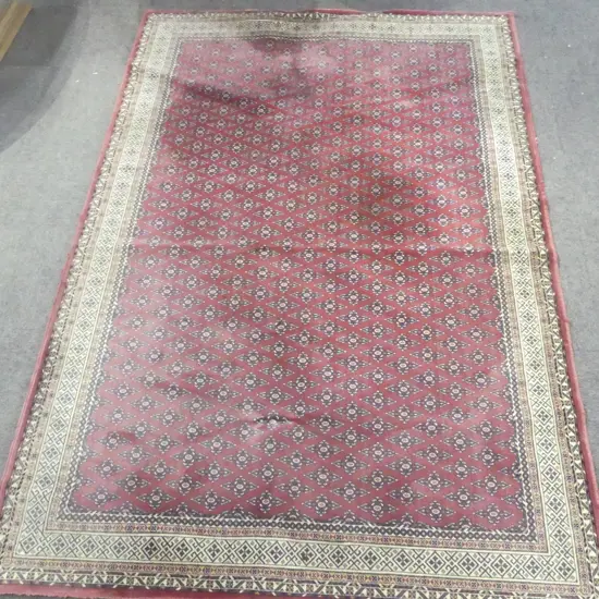 MACHINED RUG 2880x2000mm (PARTS ARE FADED)
