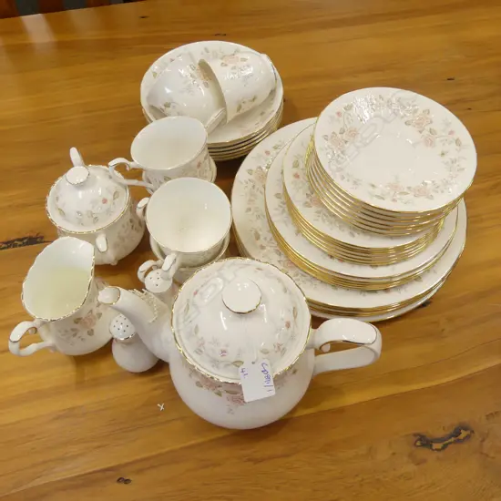 PCE ROYAL ALBERT 'AUTUMN SUNLIGHT' TEA SET