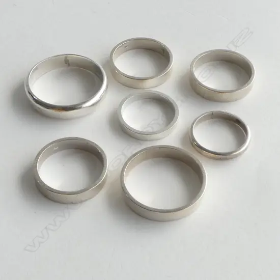SEVEN STERLING SILVER WEDDERS 20gm