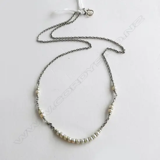 SILVER AND PEARL NECKLACE