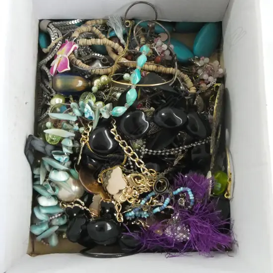 ASST. COSTUME JEWELLERY