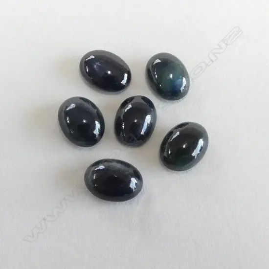 10ct DEEP BLUE SAPPHIRE CABOCHONS, 8x6mm
